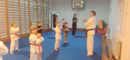 Zajęcia karate w ramach projektu „Nasz powiat – nasze pasje”