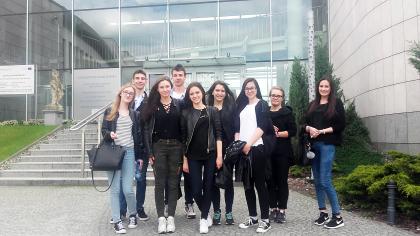 Młodzi licealiści na Uniwersytecie Jagiellońskim