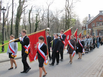 SMUTNA LEKCJA PATRIOTYZMU