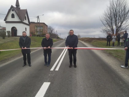 Otwarcie przebudowanej drogi powiatowej Woźniki – Lubsza